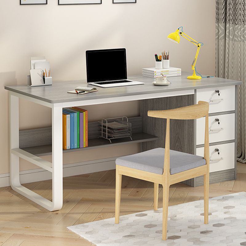 3 Schubladen zeitgenössischer Büro Schreibtisch Rechteckige antike Finish Computertisch