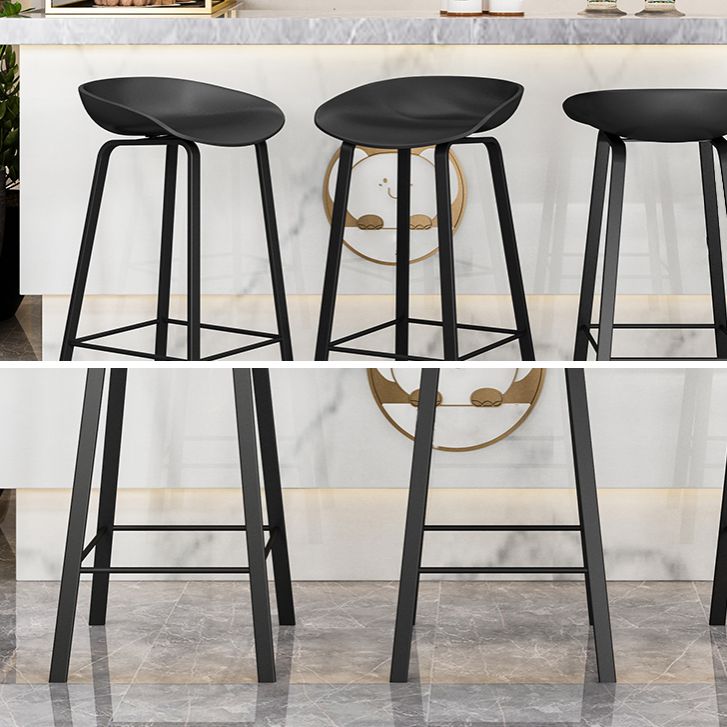 Modern Armless Backrest Counter Stool Iron Cafe Bar Stool with Acrylic Seat Clearhalo 'Bar Furniture' 'Bar Stools' 'bar_stools' 'furn' 'furn_bar_stools' 'Furniture' 'furniture_bar_stools' 'Kitchen & Dining Furniture' 1200x1200_482c6a7e-830e-4ee7-bcb8-e813fba694a2