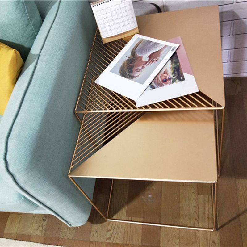 Metal Square Coffee Table Mid Century Simple Frame Cocktail Table Clearhalo 'Coffee & Accent Tables' 'Coffee Tables' 'coffee_tables' 'furn' 'furn_coffee_tables' 'Furniture' 'Living Room Furniture' 1200x1200_486db58d-ed51-4214-a0c8-3445895a9624