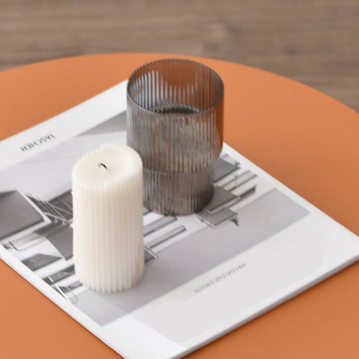 コンテンポラリーラウンドエンド表18.5 "背の高いメタルペデスタルサイドテーブル