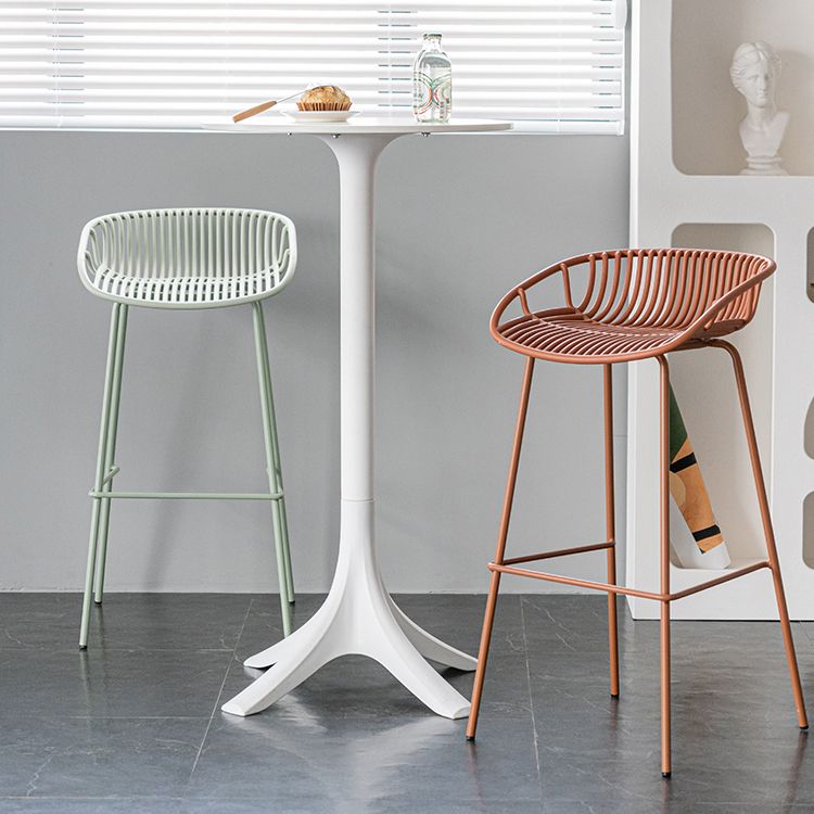 Contemporary Footrest Metal Barstool Matte Finish Restaurant Stool Clearhalo 'Bar Furniture' 'Bar Stools' 'bar_stools' 'furn' 'furn_bar_stools' 'Furniture' 'furniture_bar_stools' 'Kitchen & Dining Furniture' 1200x1200_49085d15-8100-4778-90a2-2bf1f5055616