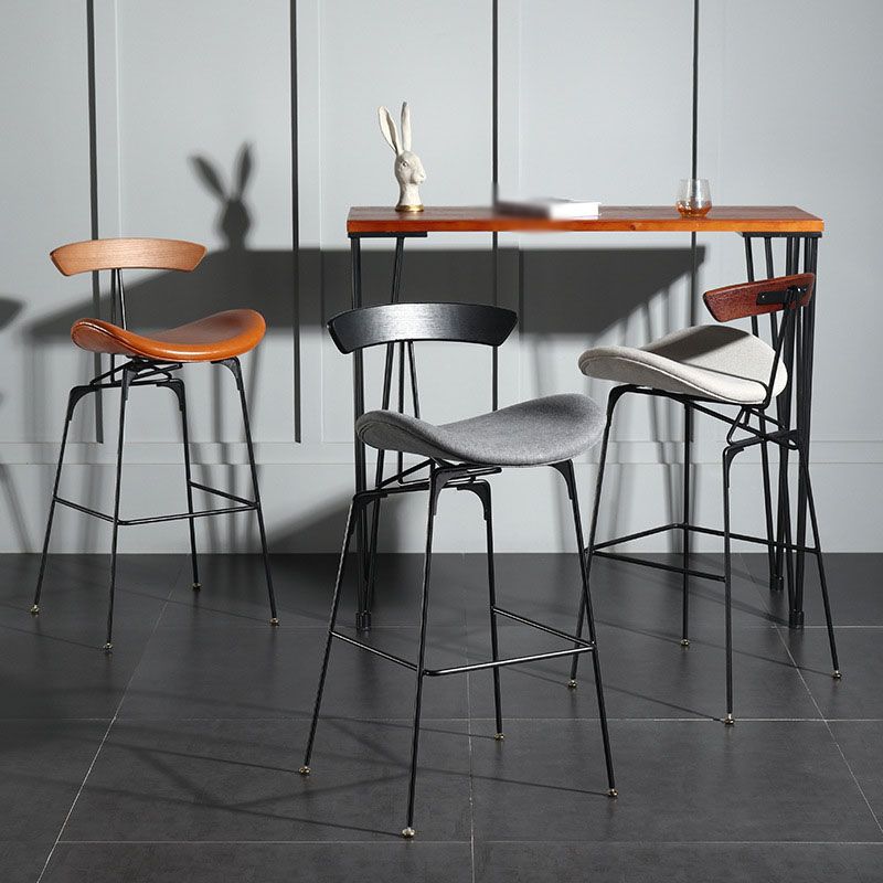 Industrial Footrest Low Back Barstool Matte Finish Leather Milk Tea Shop Stool Clearhalo 'Bar Furniture' 'Bar Stools' 'bar_stools' 'furn' 'furn_bar_stools' 'Furniture' 'furniture_bar_stools' 'Kitchen & Dining Furniture' 1200x1200_49bd2d87-3e05-4c77-bd10-e8607bd67281