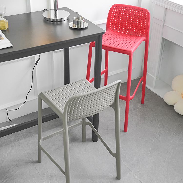 Scandinavian Plastic Dining Room Armless Stool Low Back Bar Stool for Kitchen Clearhalo 'Bar Furniture' 'Bar Stools' 'bar_stools' 'furniture_bar_stools' 'Kitchen & Dining Furniture' 'kitchen&dining_furn' 'kitchen' 'kitchen_furn' Furniture' 1200x1200_4a0047ad-88cf-4200-93f8-970d8b802a3c