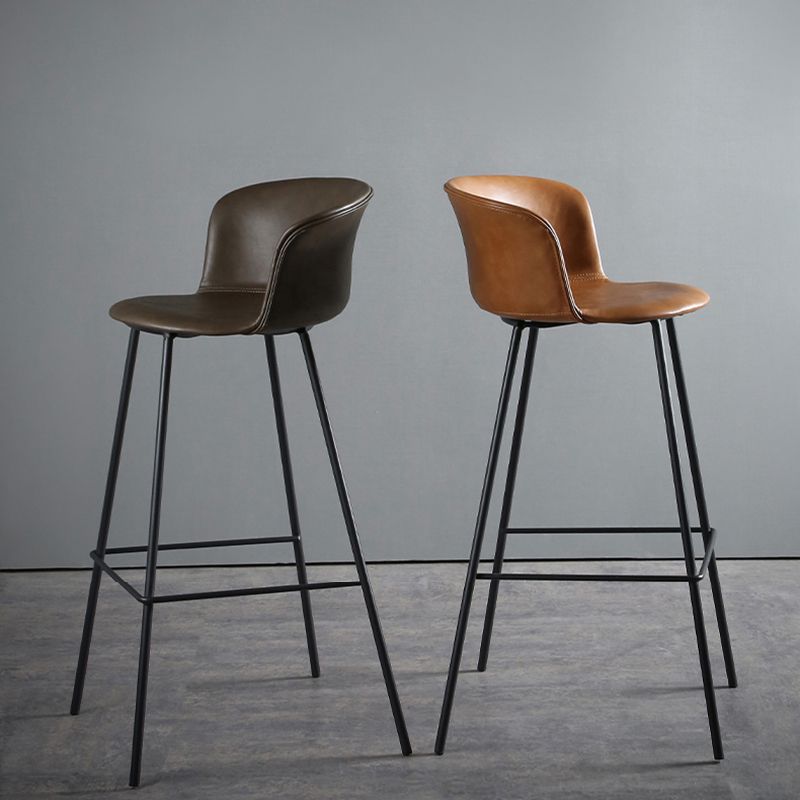 Modern Style Low Back Bar-stool PU Leather Bar Stool with Metal Legs Clearhalo 'Bar Furniture' 'Bar Stools' 'bar_stools' 'Furniture' 'furniture_bar_stools' 'Kitchen & Dining Furniture' 1200x1200_4a1c4fd0-16d1-4e44-bb8a-078bb7a128c8
