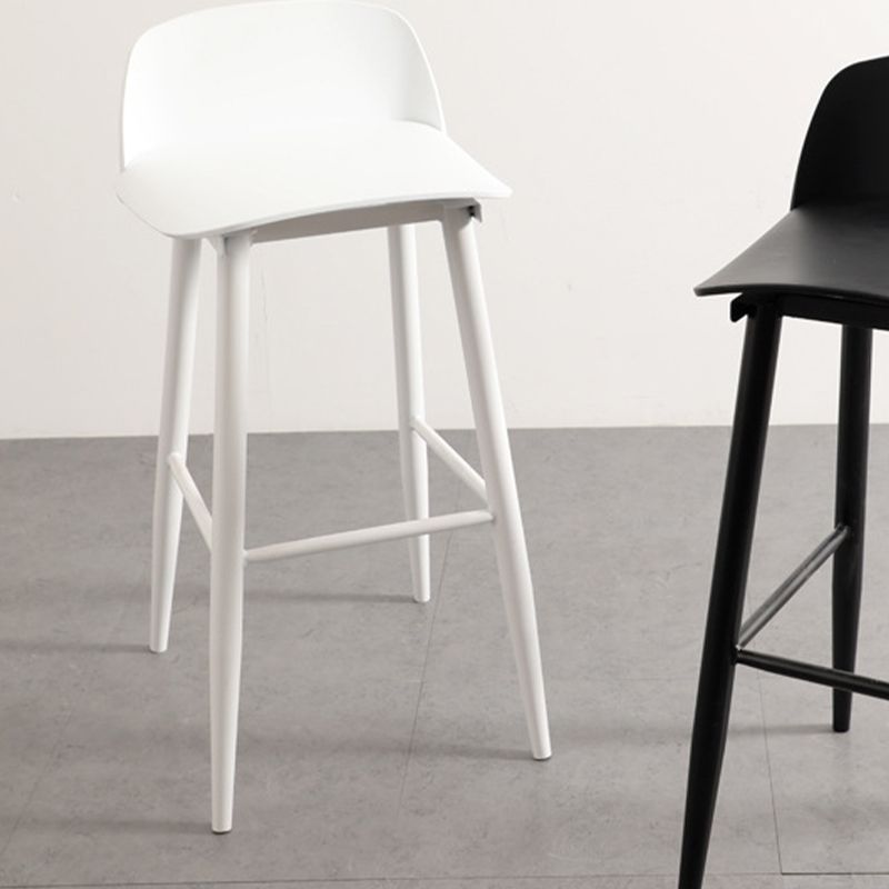 Contemporary Plastic Low Back Armless Bar Stools with Metal Base Clearhalo 'Bar Furniture' 'Bar Stools' 'bar_stools' 'furn' 'furn_bar_stools' 'Furniture' 'Kitchen & Dining Furniture' 1200x1200_4a1e6685-7276-4907-bf66-3e54d58badc7