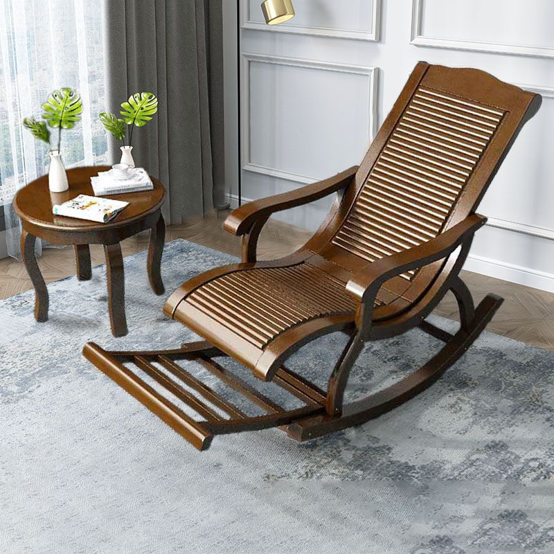 Chaise de culbuteur traditionnelle allongée en bois avec chaise inclinable à cadre gris