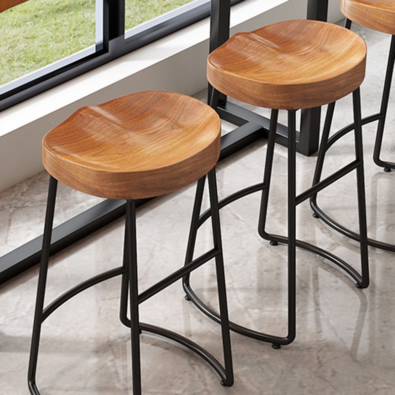 Modern Armless Backless Counter Stool Iron Kitchen Bar Stool with Wooden Seat and Pedal Clearhalo 'Bar Furniture' 'Bar Stools' 'bar_stools' 'furn' 'furn_bar_stools' 'furniture_bar_stools' 'Kitchen & Dining Furniture' 'kitchen&dining_furn' 'kitchen' 'kitchen_furn' Furniture' 1200x1200_4a3fdca9-13bc-437e-befa-8d44a1d5ab24