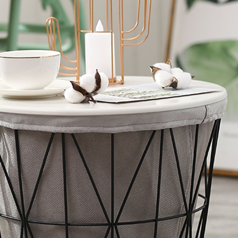 Contemporary Metal Round Top Coffee or End Table with Fram Base Clearhalo 'Coffee & Accent Tables' 'Coffee Tables' 'coffee_tables' 'furn' 'furn_coffee_tables' 'Furniture' 'Living Room Furniture' 1200x1200_4abb8f1b-593b-475f-ad01-3f48a893a64c