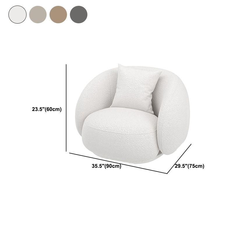 Moderne stijl bank met gebogen rug en gewatteerde sponszitting bank