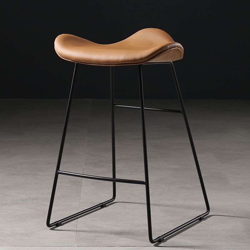 Upholstered 30" H Indoor Barstool Industrial Quilted Tall Stool with Footrest Clearhalo 'Bar Furniture' 'Bar Stools' 'bar_stools' 'furniture_bar_stools' 'Kitchen & Dining Furniture' 'kitchen&dining_furn' 'kitchen' 'kitchen_furn' Furniture' 1200x1200_4af98fc0-947e-47a1-b523-9d03cd971f59
