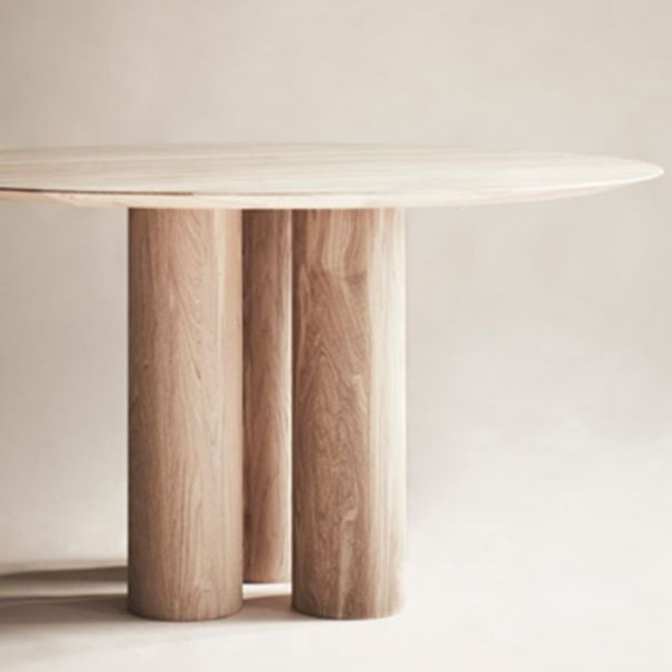 Solid Wood Top Dining Table Contemporary Round Dining Table with 3 Legs Clearhalo 'Dining Tables & Seating' 'Dining Tables' 'dining_table' 'furn' 'furn_dining_table' 'Furniture' 'furniture_dining_table' 'Kitchen & Dining Furniture' 'kitchen' 'kitchen_dining_table' 1200x1200_4b55f486-812f-4900-b5e2-3c16292d1e2c