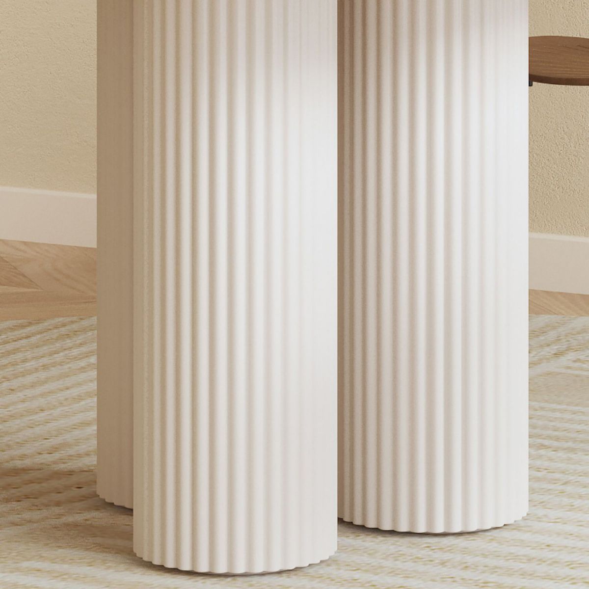 Tavolo da pranzo rotondo contemporaneo in pietra sinterizzata e tavolo in legno massiccio