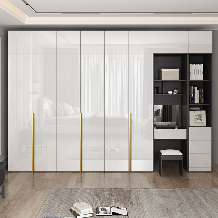 Scharnierende garderobe kast met kledingstaaf moderne opbergkast