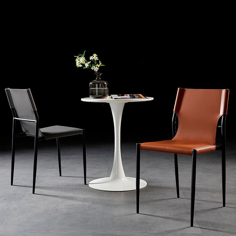 Minimalistisch ontwerp Leather Dining Side stoel ARM -Less vaste achterstoelen
