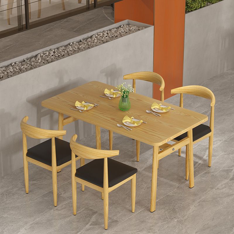 Tavolo da pranzo in legno rettangolo contemporaneo con 4 piede in acciaio
