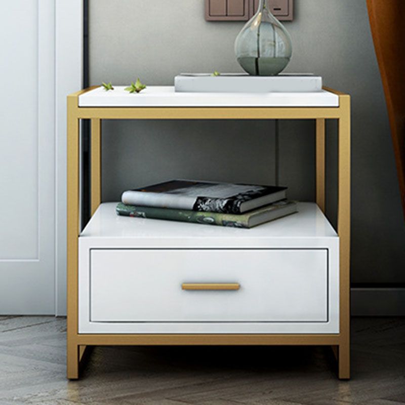 Faux Wood Accent Tisch Nachttisch 19.68 "hoher Glam -Bettschrank