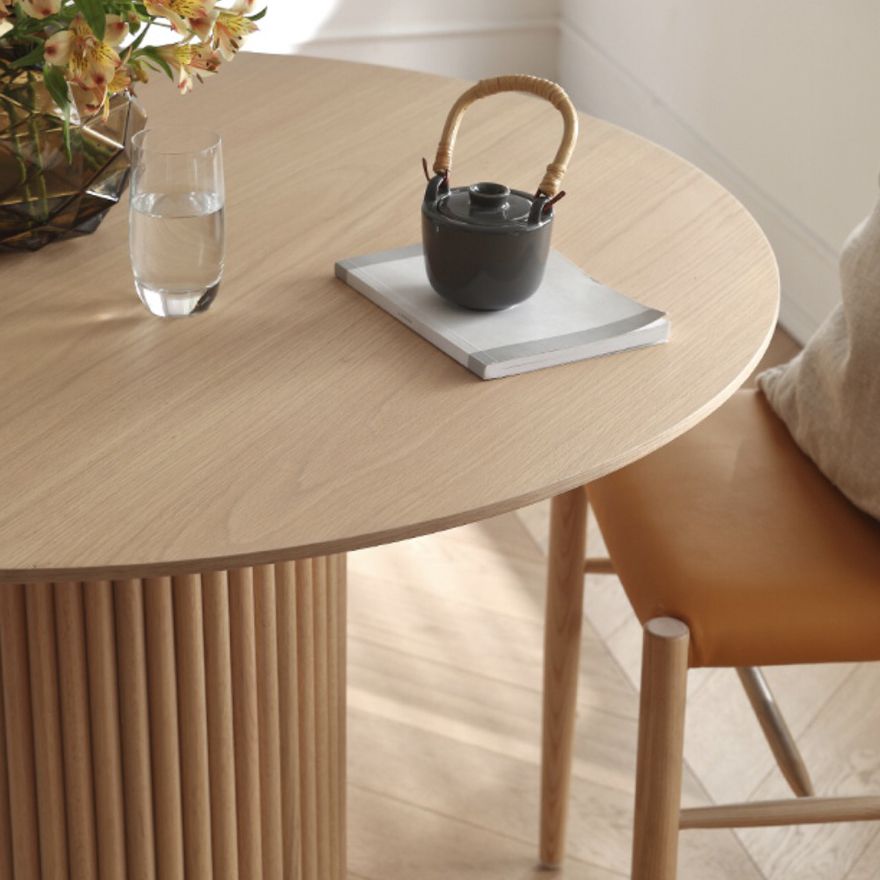 Round Pedestal Modern Dining Table Wood Color Fixed Table of Solid Wood Clearhalo ' dining_table' 'Dining Tables & Seating' 'Dining Tables' 'furn' 'furn_dining_table' 'Furniture' 'furniture_dining_table' 'Kitchen & Dining Furniture' 'kitchen&dining_furn' 'kitchen' 'kitchen_dining_table' 1200x1200_4c2e9df4-12ac-4813-8251-c11c0475324f