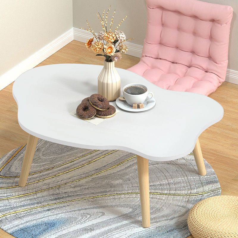 Modern Wooden Free Form Coffee Table with 4 Natural Wooden Legs