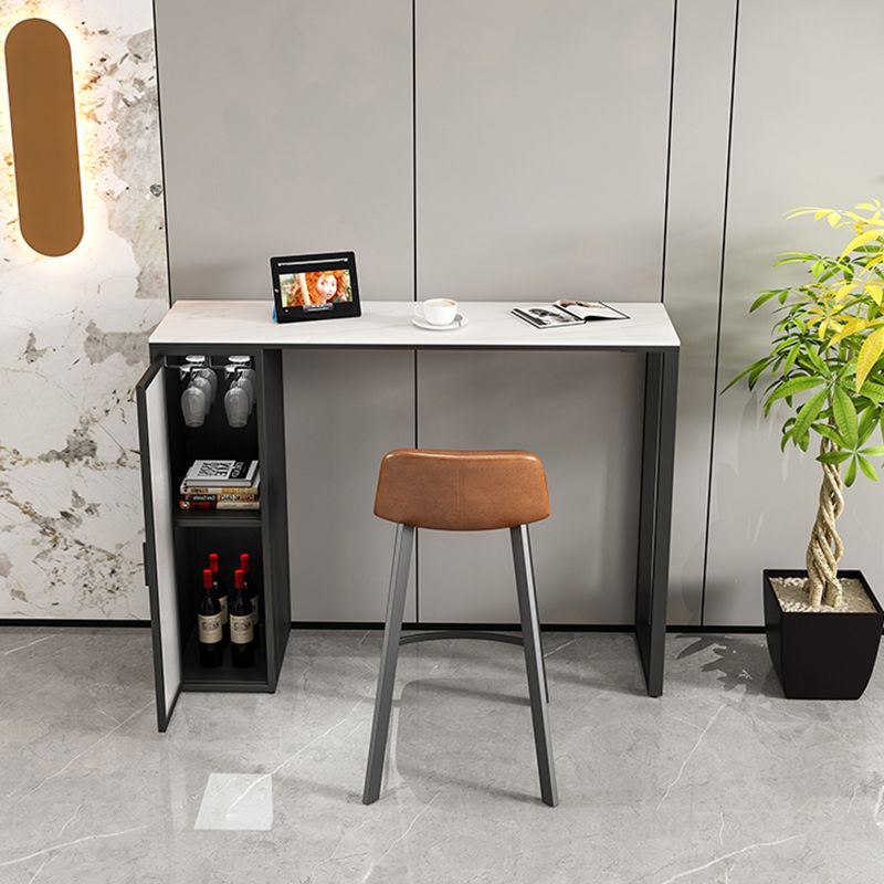 Sgabelli da bar in metallo glam in finta pelle con sgabelli con gambe nere