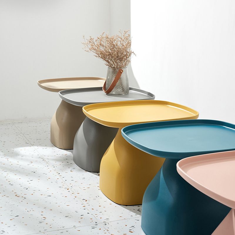 1 Single Modern Plastic Round Coffee Table Pedestal Cocktail Table Clearhalo 'Coffee & Accent Tables' 'Coffee Tables' 'coffee_tables' 'furn' 'furn_coffee_tables' 'Furniture' 'furniture_coffee_tables' 'Living Room Furniture' 1200x1200_4d114561-cd4b-486c-91e3-19ed66eef563