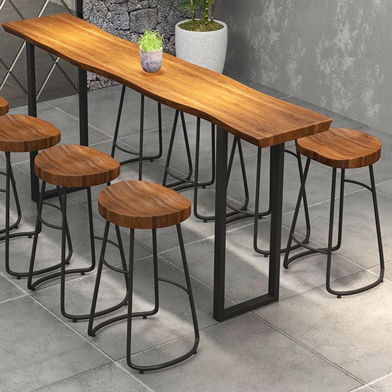 Rectangular Bar Height Table Black Legs and Metal Base Patio Bar Table Clearhalo 'Bar Furniture' 'Bar Tables' 'bar_tables' 'furn' 'furn_bar_tables' 'Furniture' 'Kitchen & Dining Furniture' 1200x1200_4d2862a6-6580-4d21-be7a-e7d40448b178