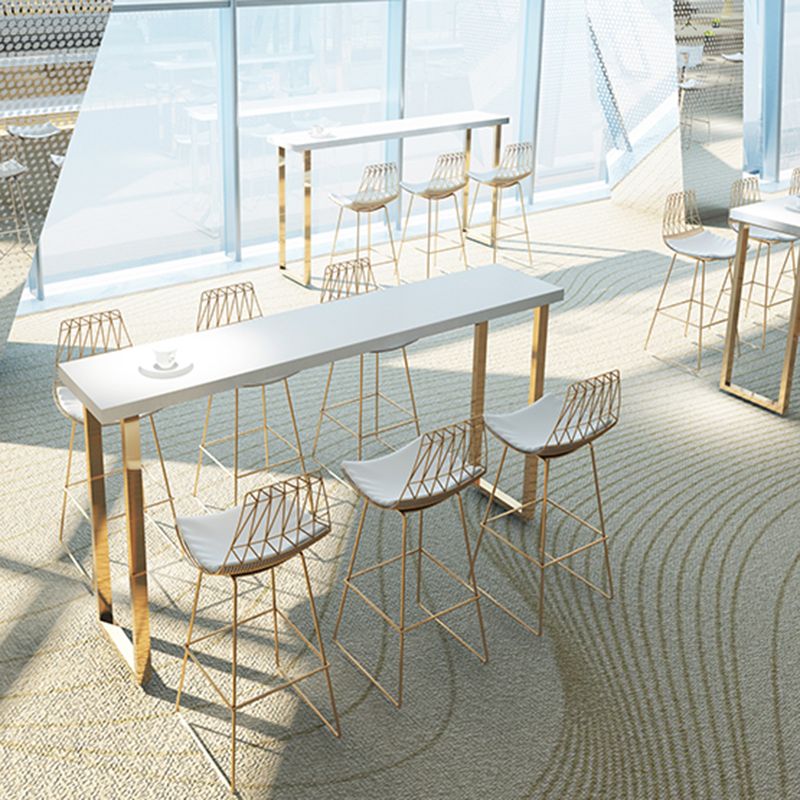 Moderner, rechteckiger Bartisch aus Massivholz für das Wohnzimmer