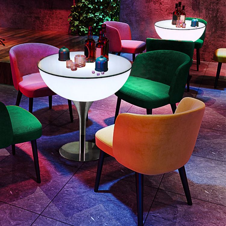 Polyethylene Round Table Industrial Style Commercial Outdoor Bar Table Clearhalo 'Bar Furniture' 'Bar Tables' 'bar_tables' 'furn' 'furn_bar_tables' 'Furniture' 'Kitchen & Dining Furniture' 1200x1200_4d4fe41b-dcae-4dd8-a53e-7f95a9178536
