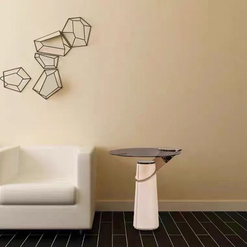 Tableau de la table ronde en verre 23.62 "Table de l'extrémité du piédestal en cuir de haut