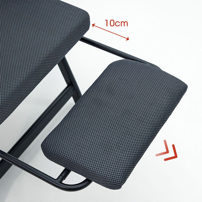 Moderne en eigentijdse standaardrecliner in stalen basis met hoofdsteun