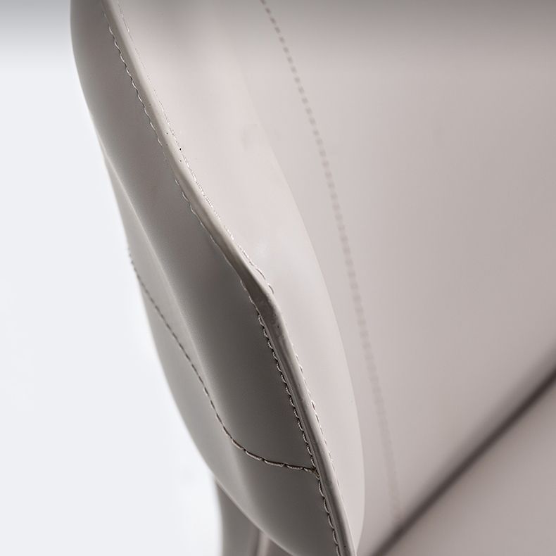 Moderne lederen armloze eetkamerstoel Wingback Side Chair voor restaurantgebruik