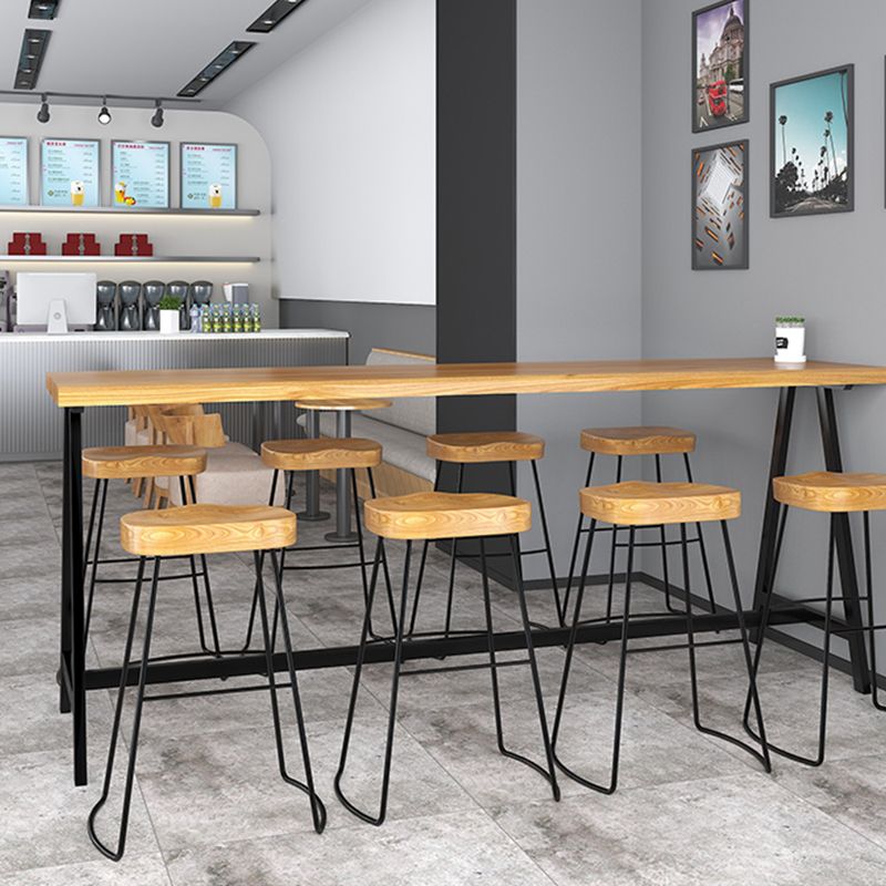 Rectangular Bar Height Table Black Legs and Metal Base Bistro Pub Table Clearhalo 'Bar Furniture' 'Bar Tables' 'bar_tables' 'furn' 'furn_bar_tables' 'Furniture' 'Kitchen & Dining Furniture' 1200x1200_4e5f9771-cd68-4ac5-a946-d8a1440f832f