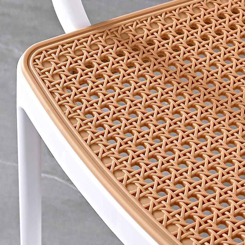 Moderner Plastikstuhl offener Essstuhl mit 4 Beinen