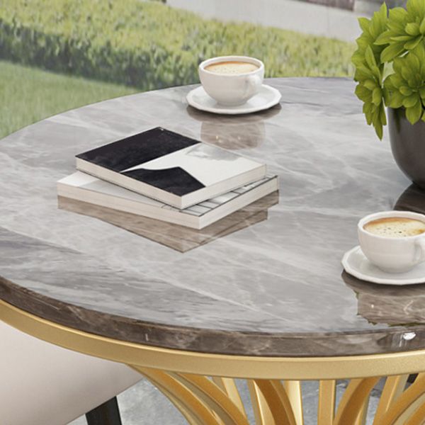 Polished Finish Dinette Table for Home Traditional Luxury Round Dining Table Clearhalo 'Dining Tables & Seating' 'Dining Tables' 'dining_table' 'furn' 'furn_dining_table' 'Furniture' 'Kitchen & Dining Furniture' 1200x1200_4e90794d-584b-4e5b-9e58-fcded2f209d8