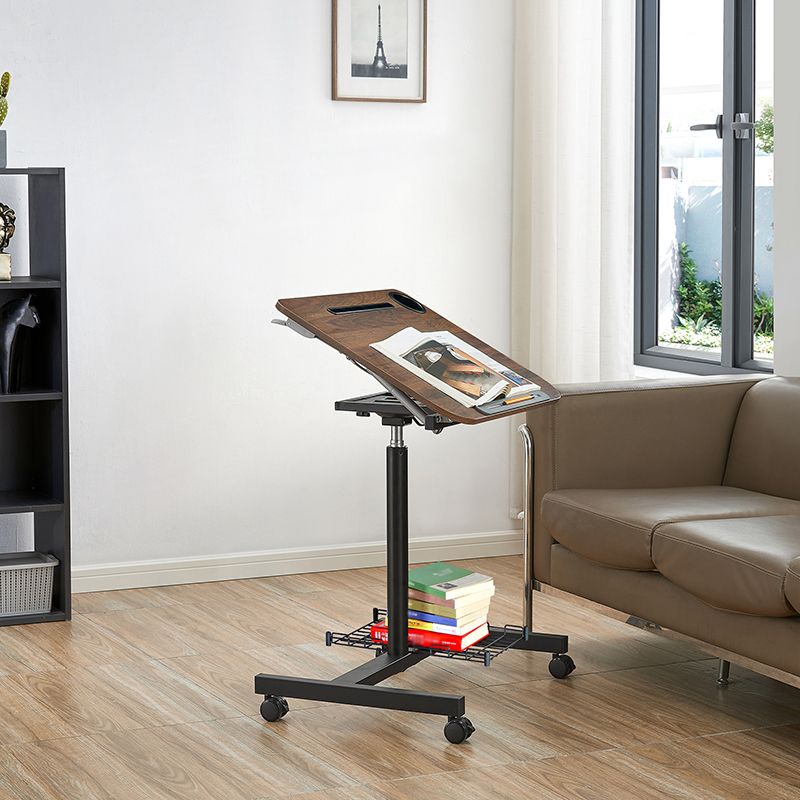 Scrivania per ufficio curvo contemporanea scrivania con gambe metalliche