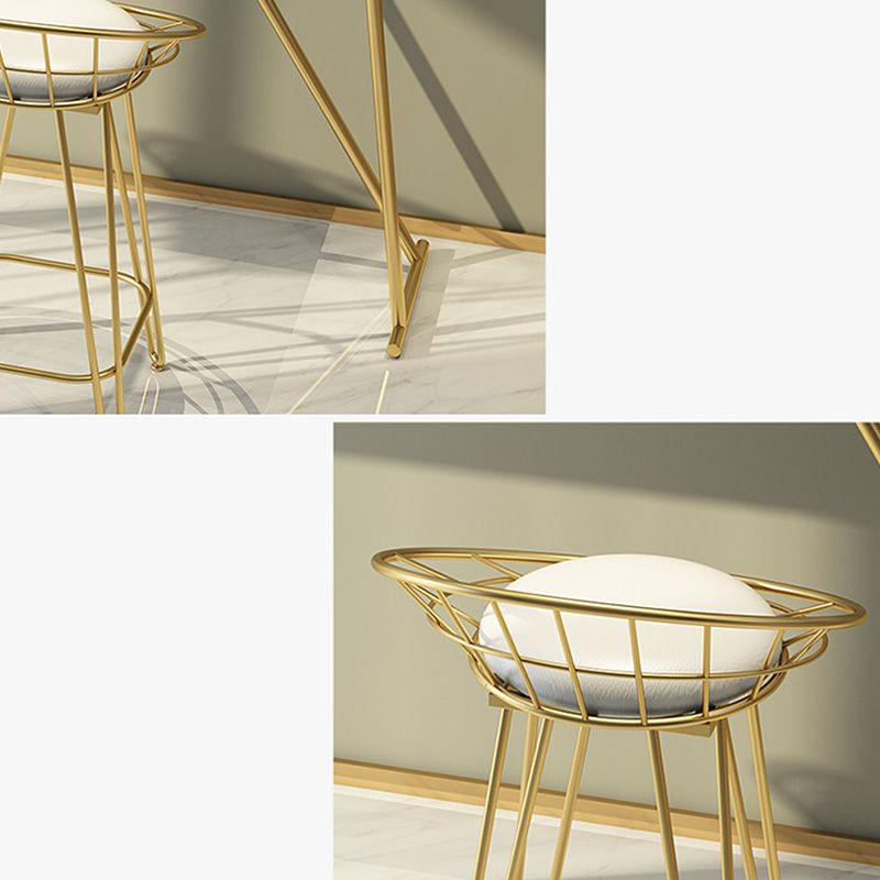 Mesa Glam con altura de barra y base dorada Mesa de bar con tablero de 41,3 pulgadas de altura