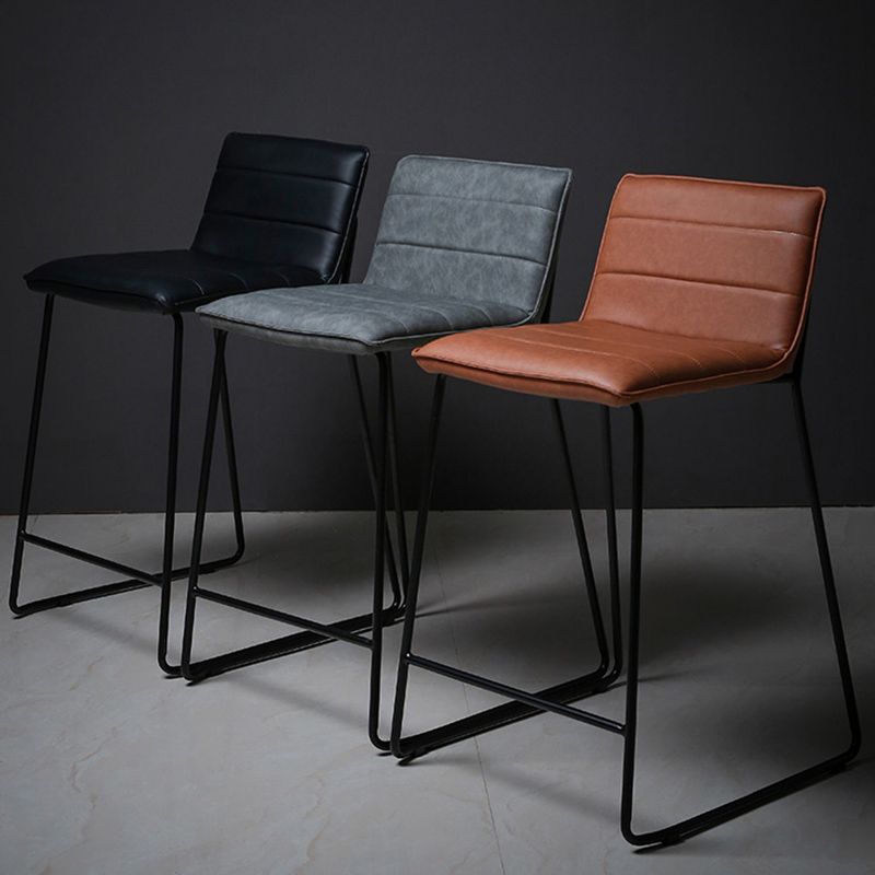 Scandinavian Black Iron Base Barstool Fabric and Faux Leather Bar Stools Clearhalo 'Bar Furniture' 'Bar Stools' 'bar_stools' 'furn' 'furn_bar_stools' 'Furniture' 'Kitchen & Dining Furniture' 1200x1200_4f25868c-2fe9-4312-b264-7d9cefeabd43