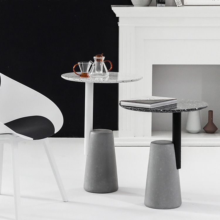 Pedestal Base Traditional Luxury Table Round Concrete Table for Dining Room Clearhalo ' dining_table' 'Dining Tables & Seating' 'Dining Tables' 'furn' 'furn_dining_table' 'Furniture' 'furniture_dining_table' 'Kitchen & Dining Furniture' 'kitchen&dining_furn' 'kitchen' 'kitchen_dining_table' 1200x1200_4f554363-8737-4ff4-8550-c90e5dd9ce1b