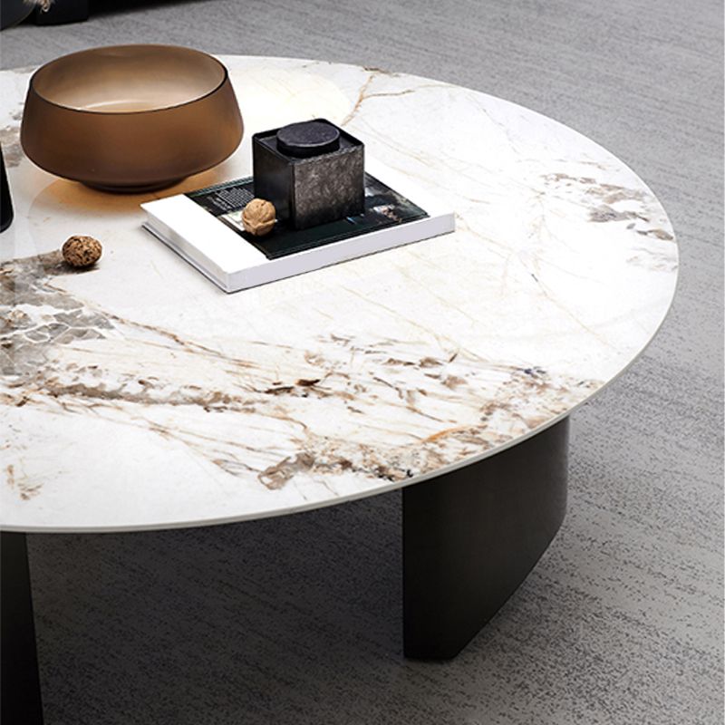 Table basse avec plateau en pierre avec 3 pieds en métal de 15,75 pouces de haut pour le salon