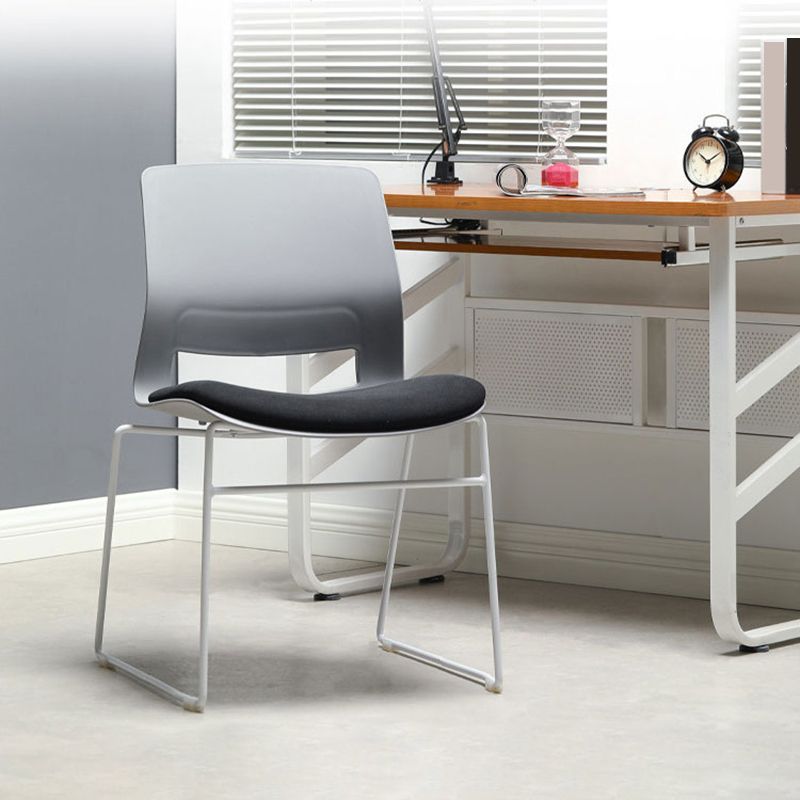 Moderner 31,89-Zoll-Arbeitsstuhl Ergonomischer Bürostuhl ohne Armlehnen