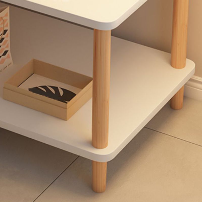 Scaffali scandinavi 2 menomini da tavola di accento 21 "di altezza con le gambe