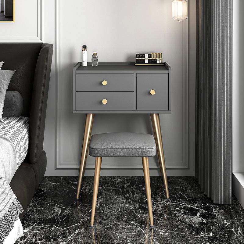 Contemporary Vanity Dressing Table 3 Drawer 30.7" Tall Makeup Vanity Desk Table Clearhalo 'Bedroom Furniture' 'furn' 'furn_makeup_vanities' 'Furniture' 'Makeup Vanities' 'makeup_vanities' 1200x1200_500e5b76-28fb-45b0-bafe-3ab545a581b1