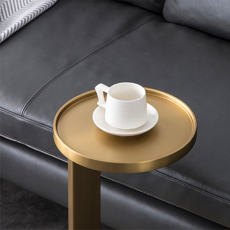 Rustic Accent Side Table Metal Pedestal Round Living Room Corner Table Clearhalo 'Coffee & Accent Tables' 'End & Side Tables' 'end_side_tables' 'furn' 'furn_end_side_tables' 'Furniture' 'Living Room Furniture' 1200x1200_5012e1ba-deb8-4626-910f-2fb101d4903f