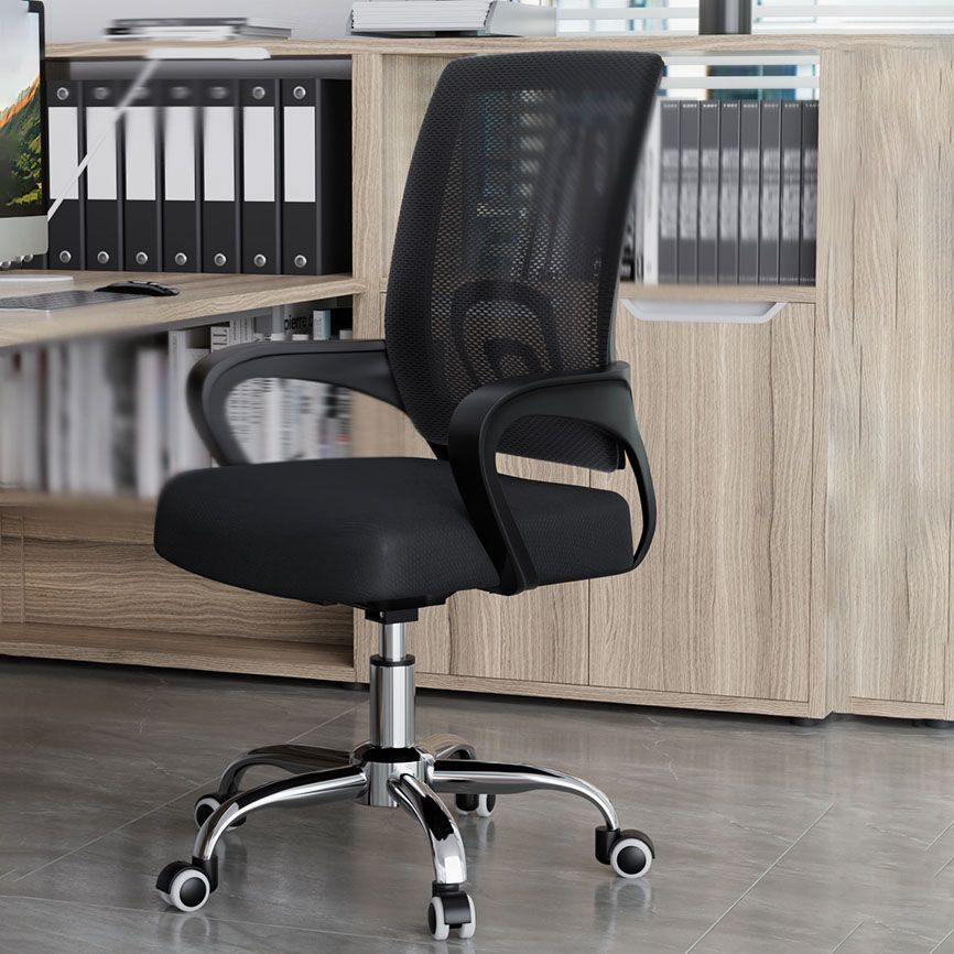Moderne stijl bureau stoel vaste armen midden achterkant ergonomische taakstoel met wielen