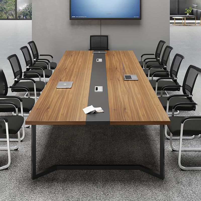 Contemporary Style Meeting Desk Brown Office Desk for Office and Meeting Room Clearhalo 'furn' 'furn_office_desk' 'Furniture' 'Office Desks' 'Office Furniture' 'office_desk' 1200x1200_50915490-1015-48b3-9226-5a16fc328da3