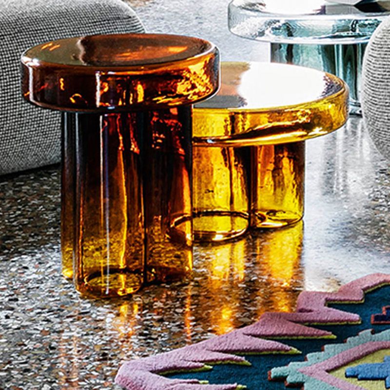 Tabella di accento laterale in vetro rotondo contemporaneo tavolo laterale.