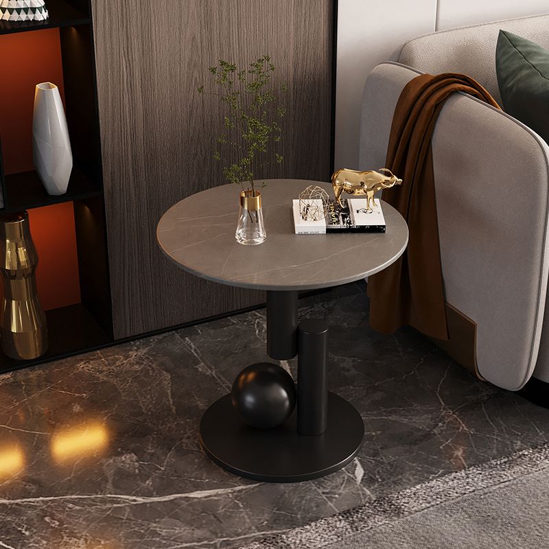 Contemporary Style Round Side Table Novelty End Table with Metal Base Clearhalo 'Coffee & Accent Tables' 'End & Side Tables' 'end_side_table' 'end_side_tables' 'furn' 'furn_end_side_tables' 'Furniture' 'furniture_end_side_table' 'Living Room Furniture' 1200x1200_50ed1af1-6116-49ec-8bfc-178d3cf72807