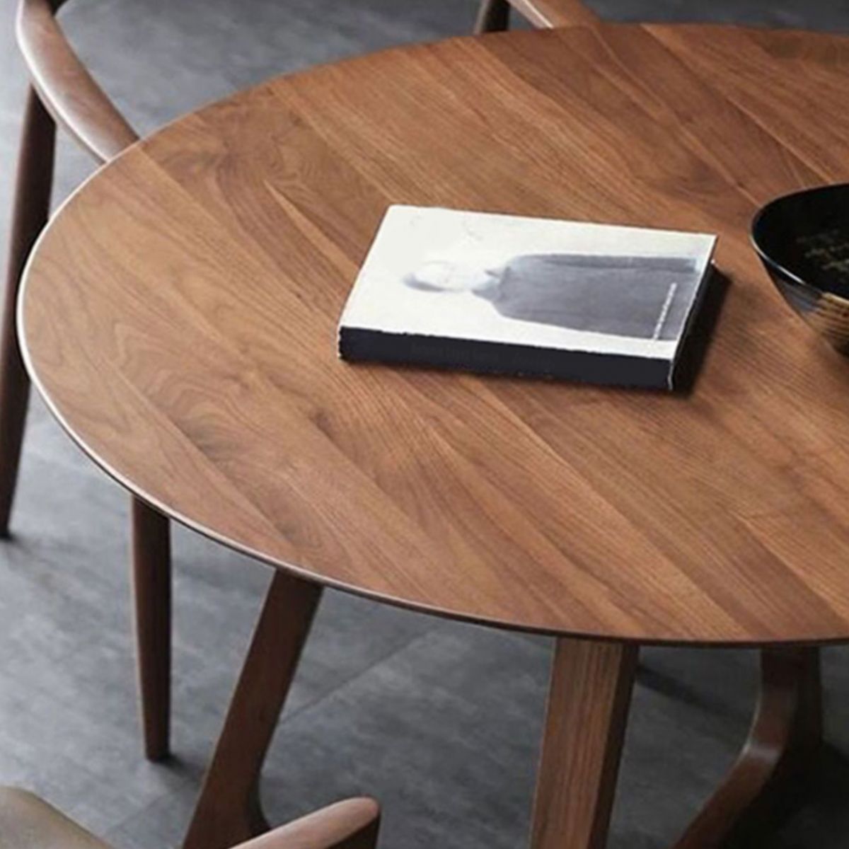 Modern Round Brown Rubberwood Dining Table with Double Pedestal Clearhalo 'Dining Tables & Seating' 'Dining Tables' 'dining_table' 'furn' 'furn_dining_table' 'Furniture' 'Kitchen & Dining Furniture' 1200x1200_51102baa-01c3-4b9b-aed9-0bac8dba94c3