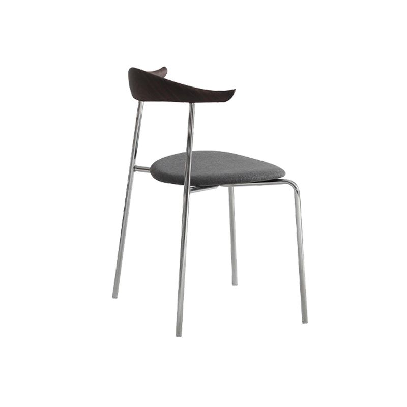 Moderne stijl gestoffeerde armloze stoel lederen eetkamerstoel met metalen basis