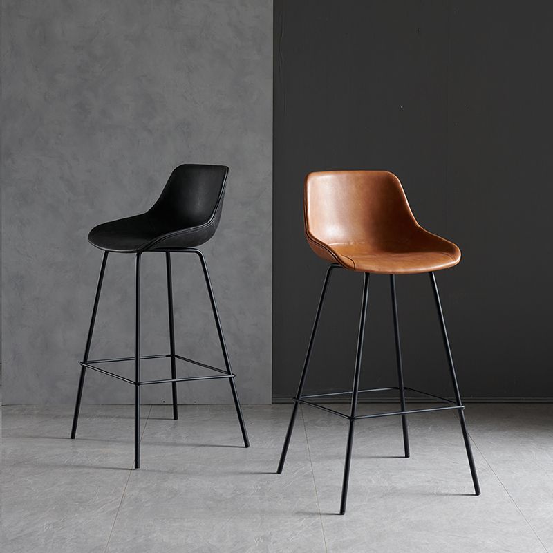 Industrial Bucket Leather Counter Bar Stool Footrest Counter Chair with Black Base Clearhalo 'Bar Furniture' 'Bar Stools' 'bar_stools' 'furn' 'furn_bar_stools' 'Furniture' 'Kitchen & Dining Furniture' 1200x1200_517ba02a-b958-40d5-968d-dd3009f36288