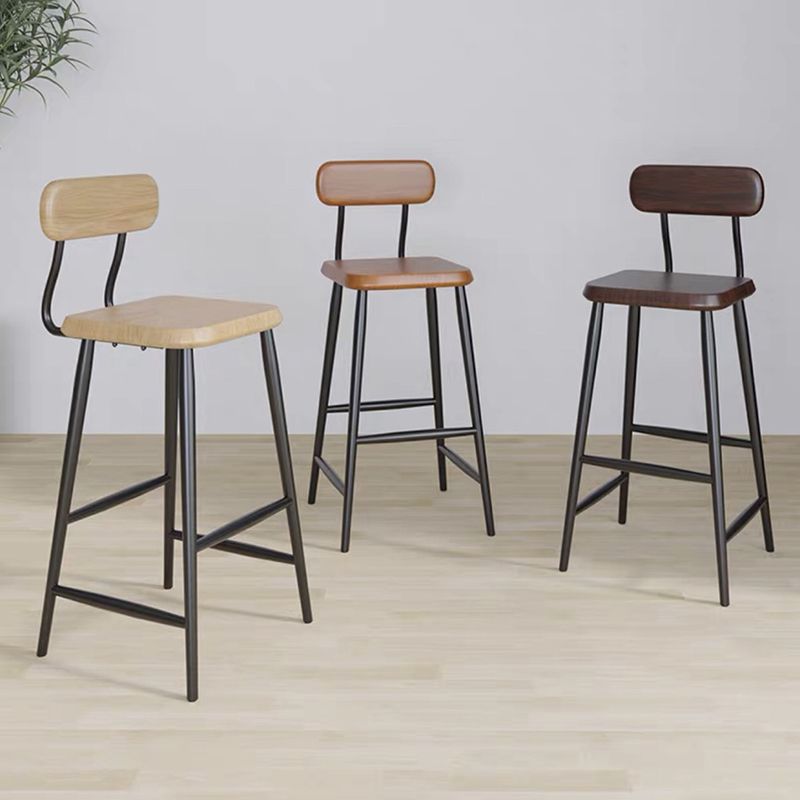 Modern Low Back Bar Stool Armless Metal Legs Bar Stool with Footrest Clearhalo 'Bar Furniture' 'Bar Stools' 'bar_stools' 'furn' 'furn_bar_stools' 'Furniture' 'Kitchen & Dining Furniture' 1200x1200_517ca18f-8254-4f04-bddb-59e280cd1a21